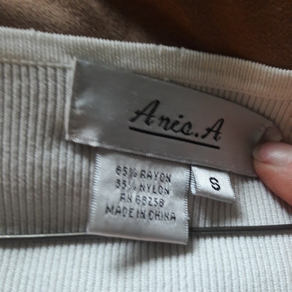 Light sweater - Picture 4 of 4